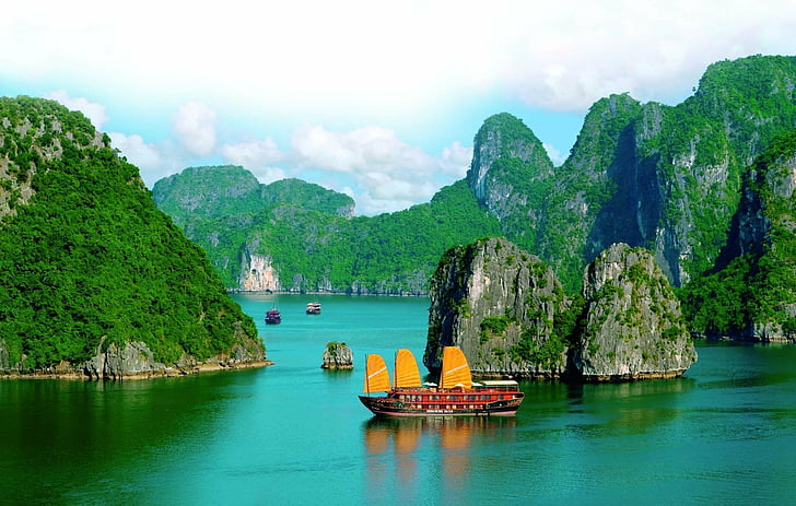 photography-hạ-long-bay-boat-ha-long-bay-wallpaper-preview