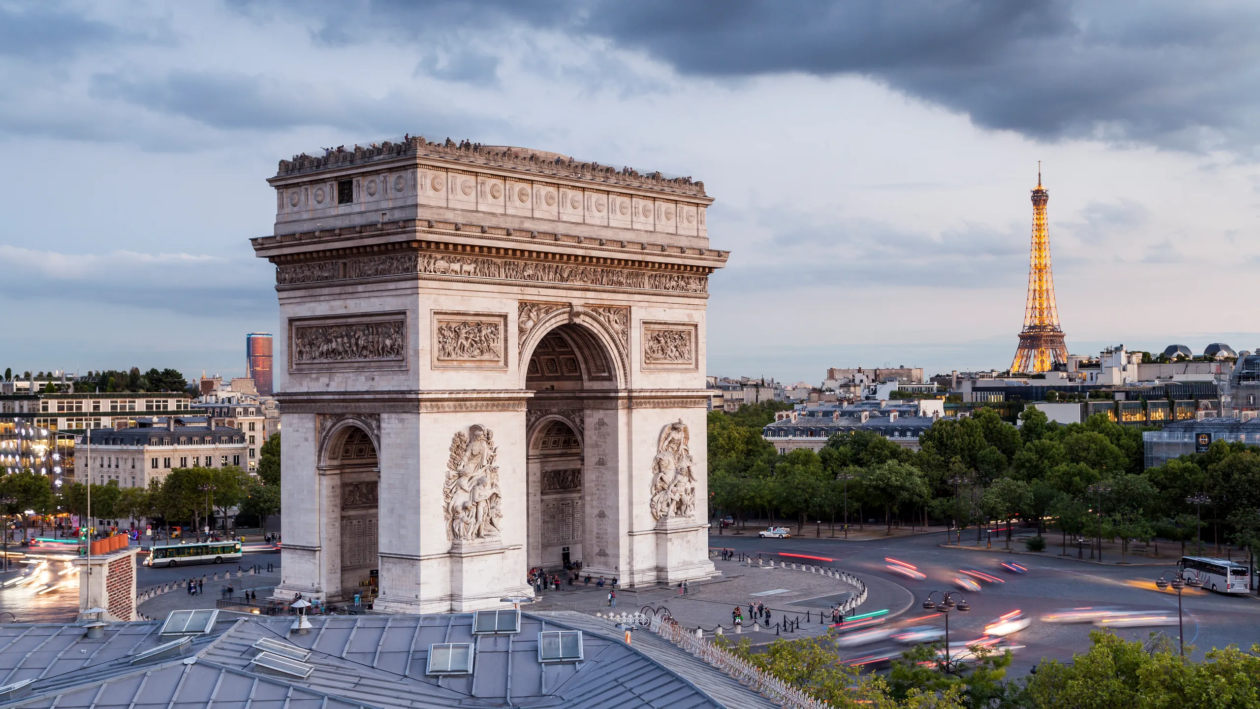 Arc de Triomphe_GettyImages-615063063