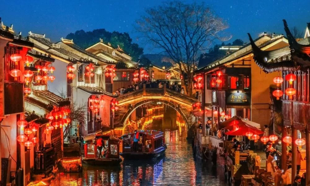 TOUR TRUNG QUỐC: BẮC KINH - VÔ TÍCH - TÔ CHÂU – HÀNG CHÂU - Ô TRẤN - THƯỢNG HẢI 8N8Đ Lịch khởi hành đa dạng quý khách vui lòng Liên hệ IPO Travel để được tư vấn trực tiếp.