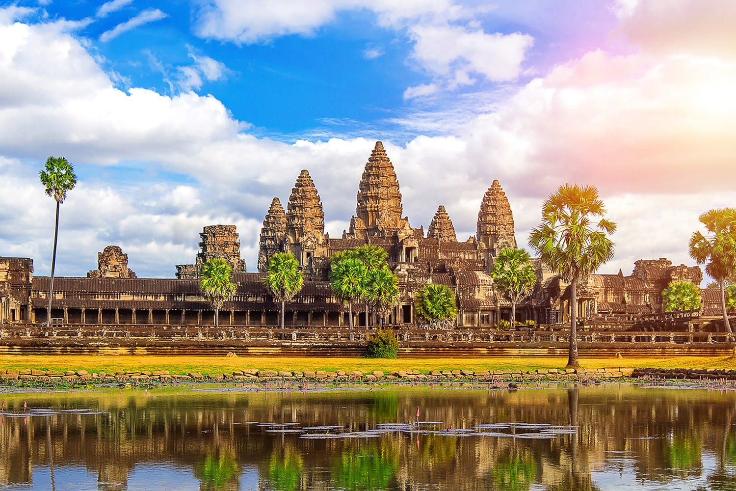 Angkor-Wat_559829917