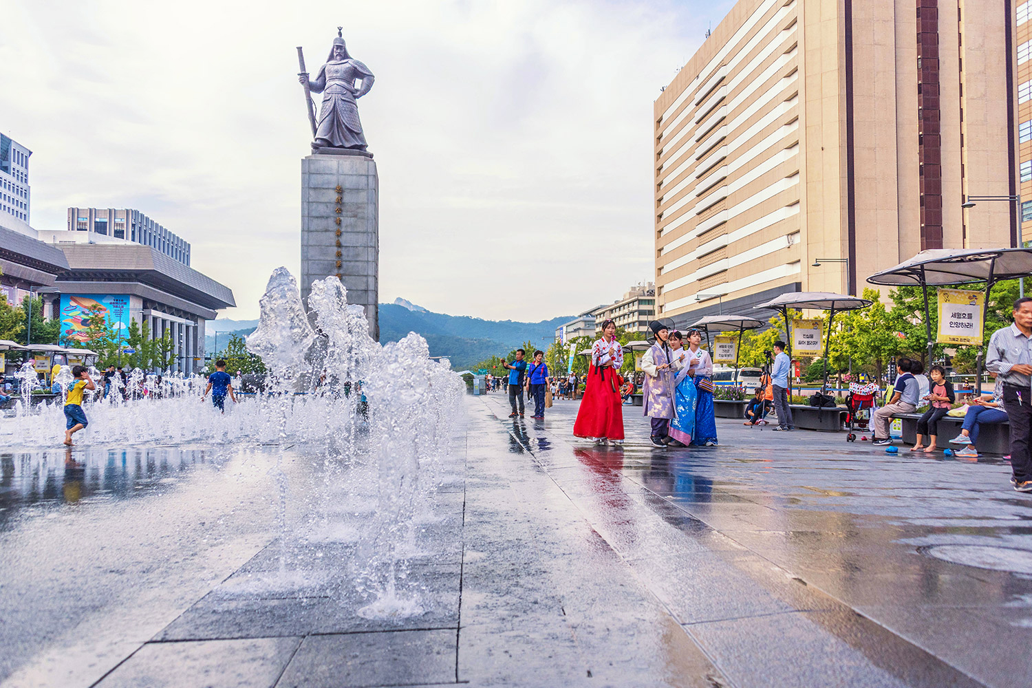 TOUR HÀN QUỐC: SEOUL - NAMI - EVERLAND 5N5Đ Lịch khởi hành đa dạng quý khách vui lòng Liên hệ IPO Travel để được tư vấn trực tiếp.