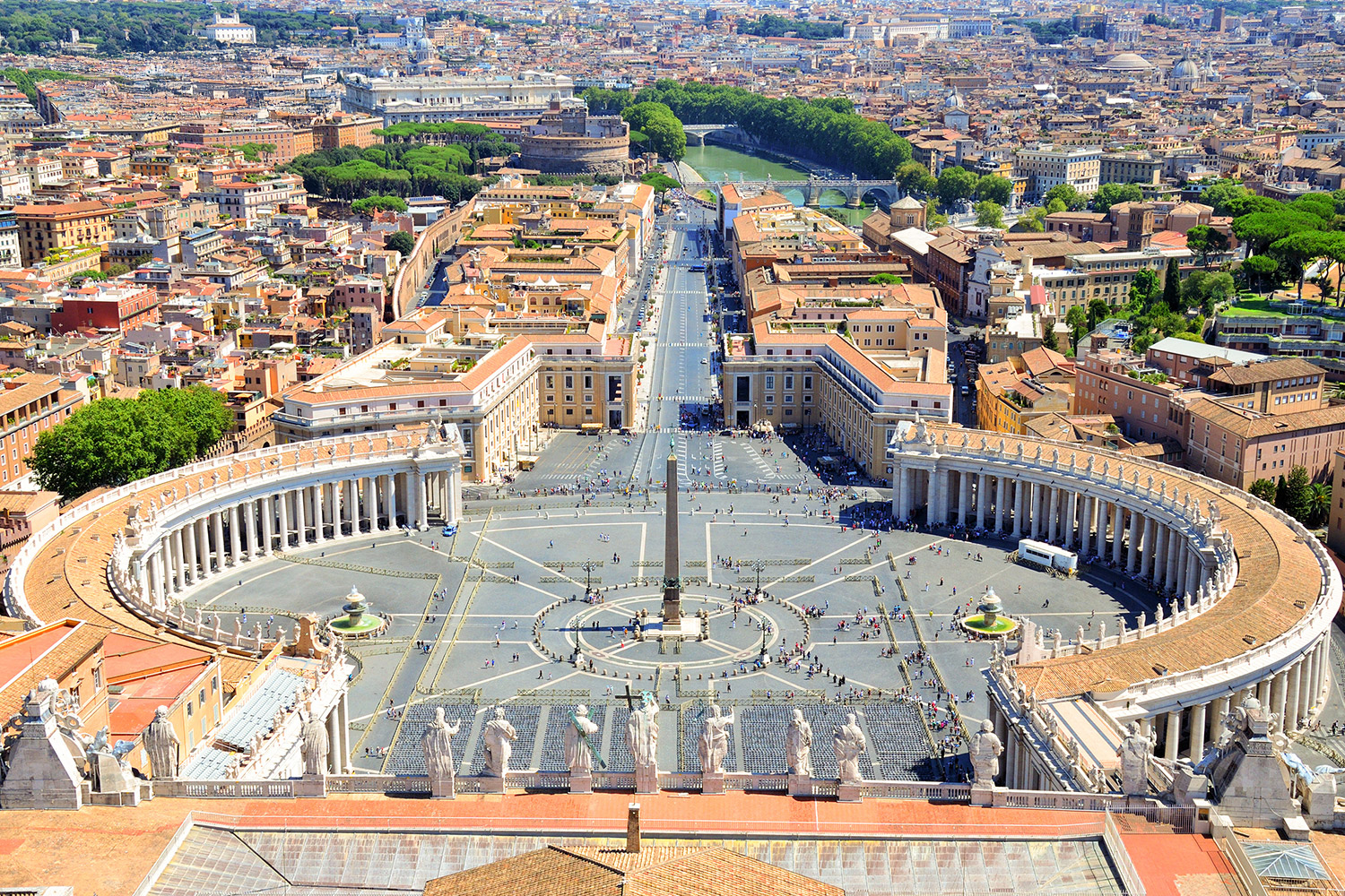 St-Peters-Square_487367158