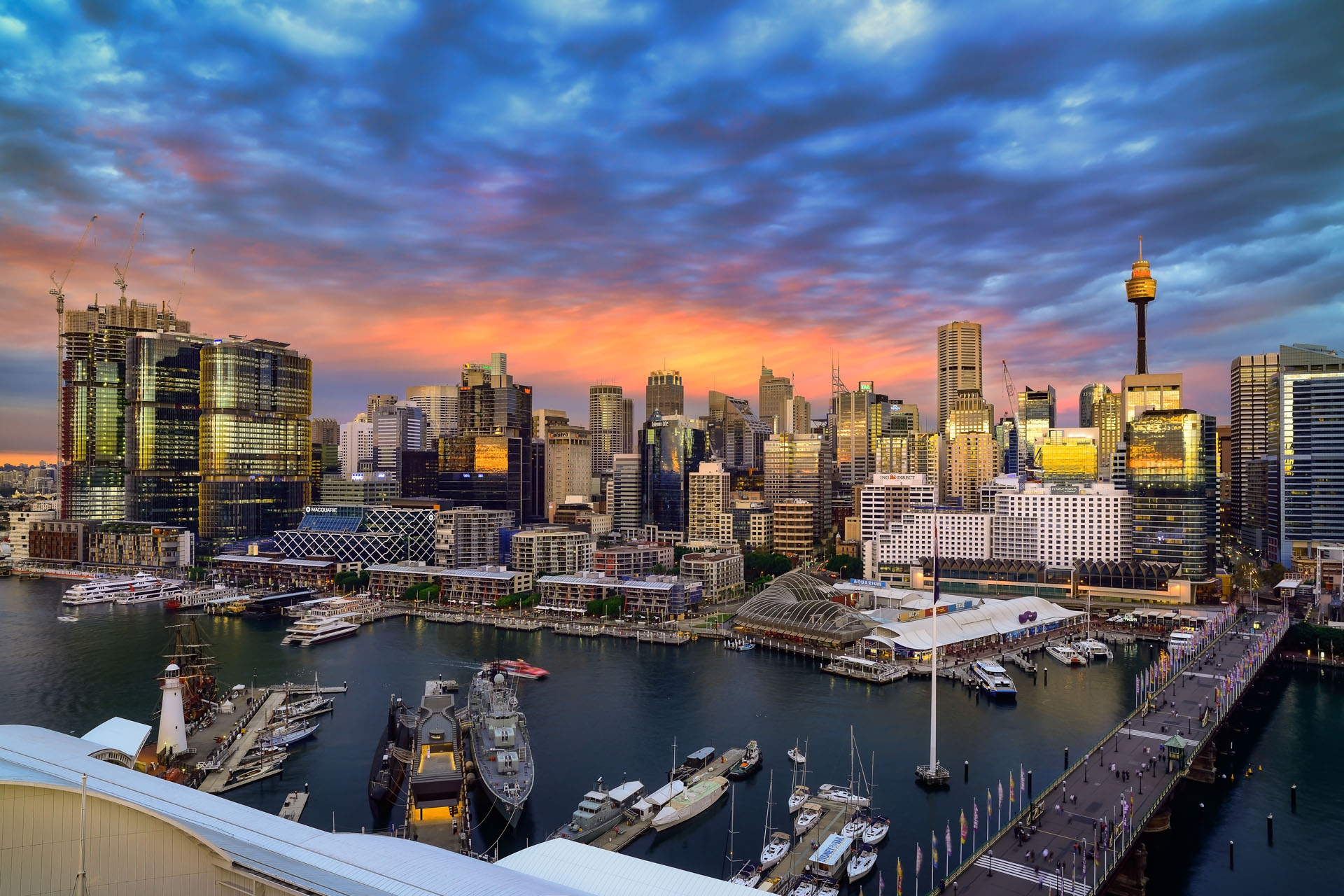 darling-harbour-sydney_1920x1280px-1