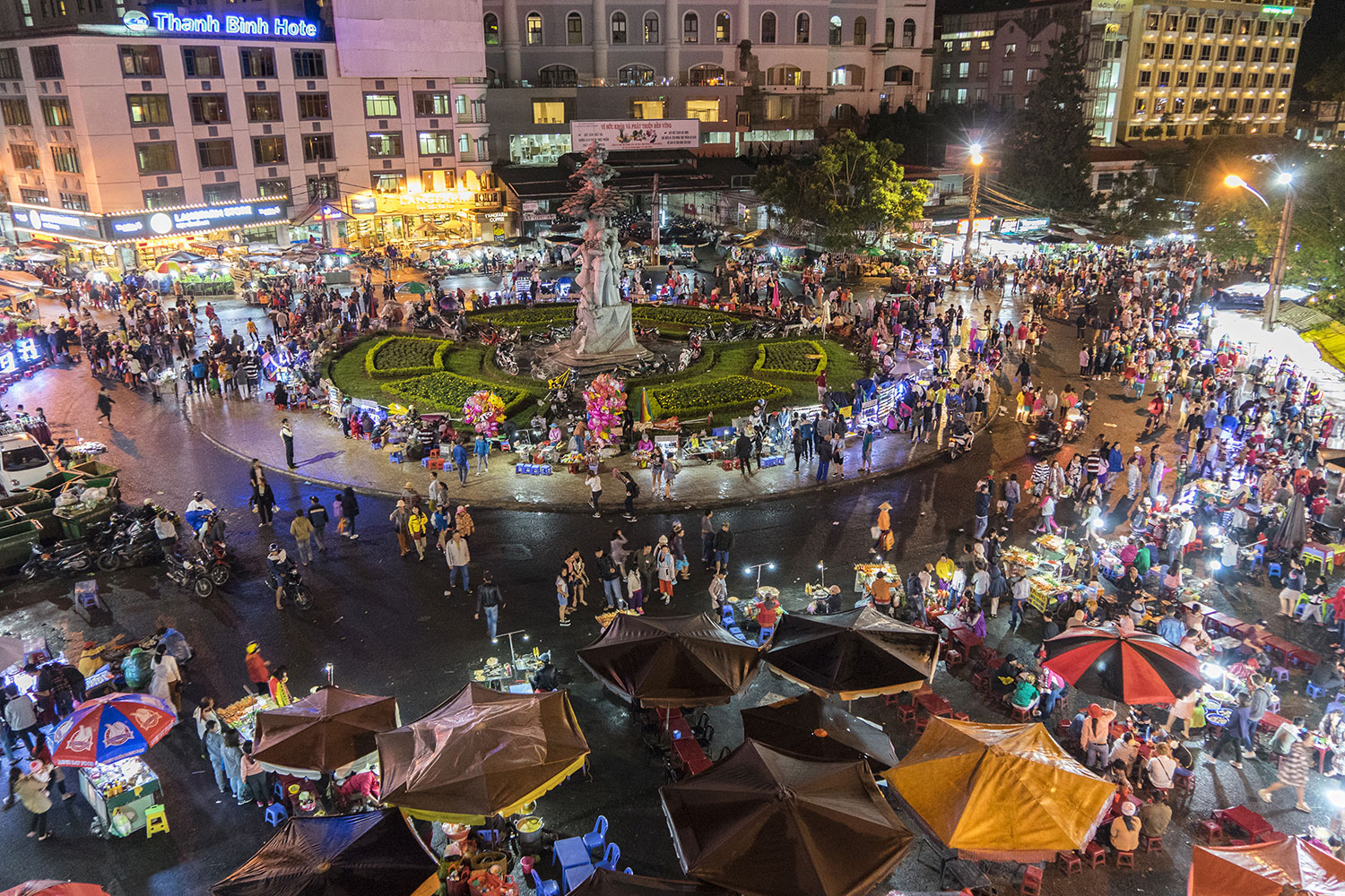 DaLat-ChoDem_444997579