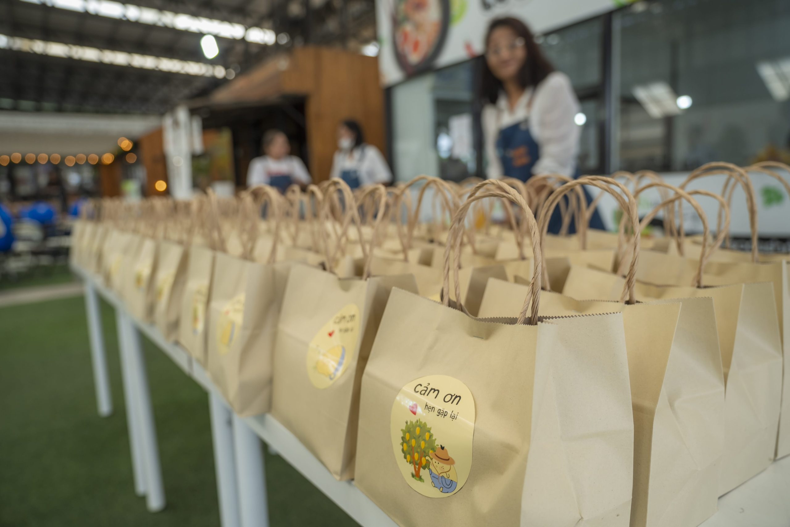 IPO05_GREENWICH_CT_THAILAND_D2_HDP8990