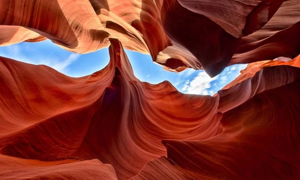 avt-hem-nui-Linh-Duong