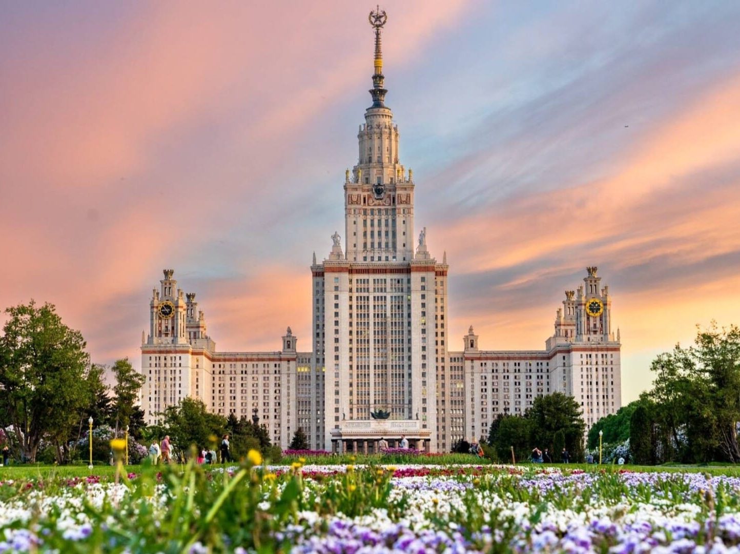 dai-hoc-quoc-gia-lomonosov-2