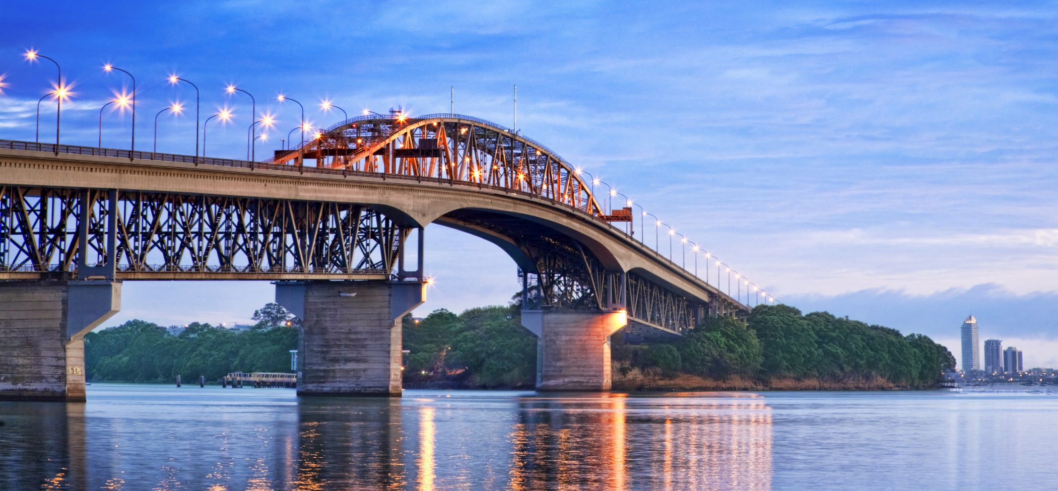 shutterstock_426993838-2100x975