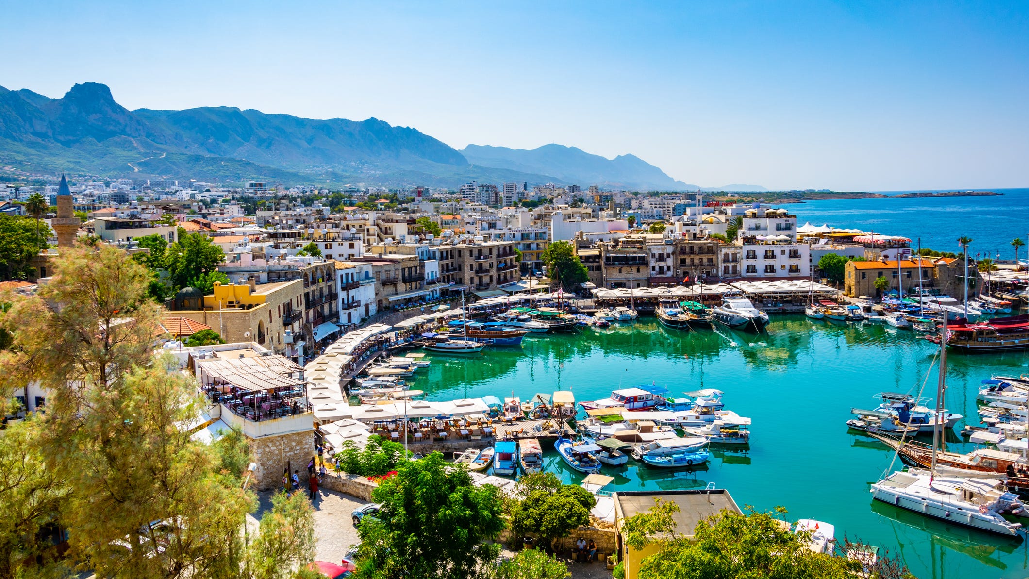 Chuyen-phat-nhanh-hang-hoa-tu-Thai-Binh-di-Cyprus